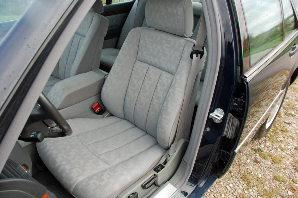 Mercedes Benz 300SE W140