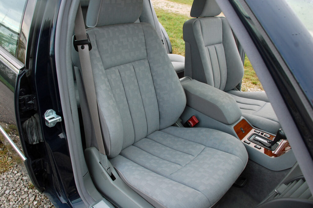 Mercedes Benz 300SE W140