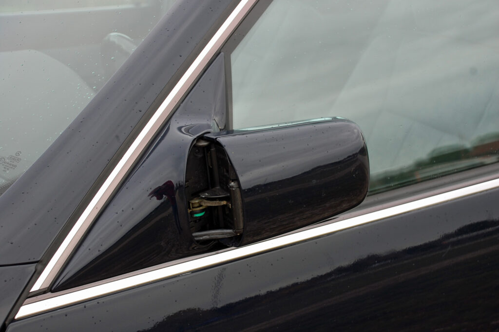 Mercedes Benz 300SE W140